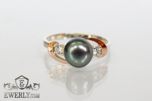 Женское серебряное кольцо с камнем (чёрный фианит - жемчуг)