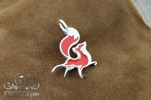 Pendant "Fox" made of silver with applied enamel to buy
