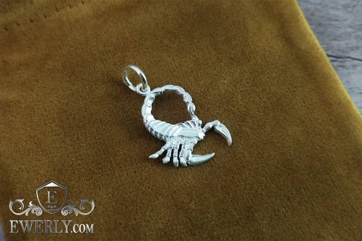 Кулон Скорпион из серебра - купить серебряный знак Зодиака