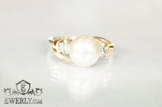 Женское серебряное кольцо с камнем (белый фианит - жемчуг)